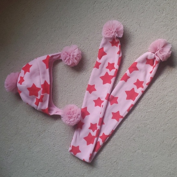 NEW GAP KIDS soft warm fleece 2-piece set hat scarf pink red star pompoms S/M - Picture 1 of 10